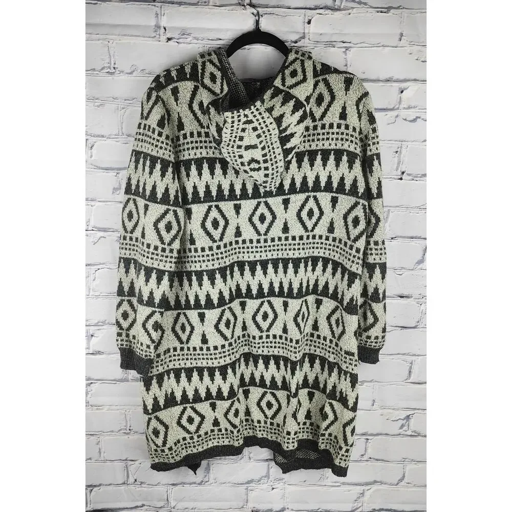 Montreal Cardigan Women's L Aztec/Geometric Plush Soft Black/White Sweater Boho - Picture 5 of 8